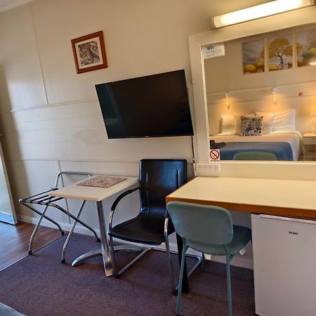 Donald Riverside Motel Εξωτερικό φωτογραφία