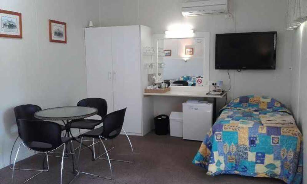 Donald Riverside Motel Εξωτερικό φωτογραφία